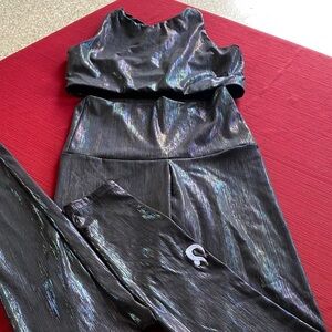 Emily Hsu Designs Iridescent Black Performance Wear Set - Hotworx